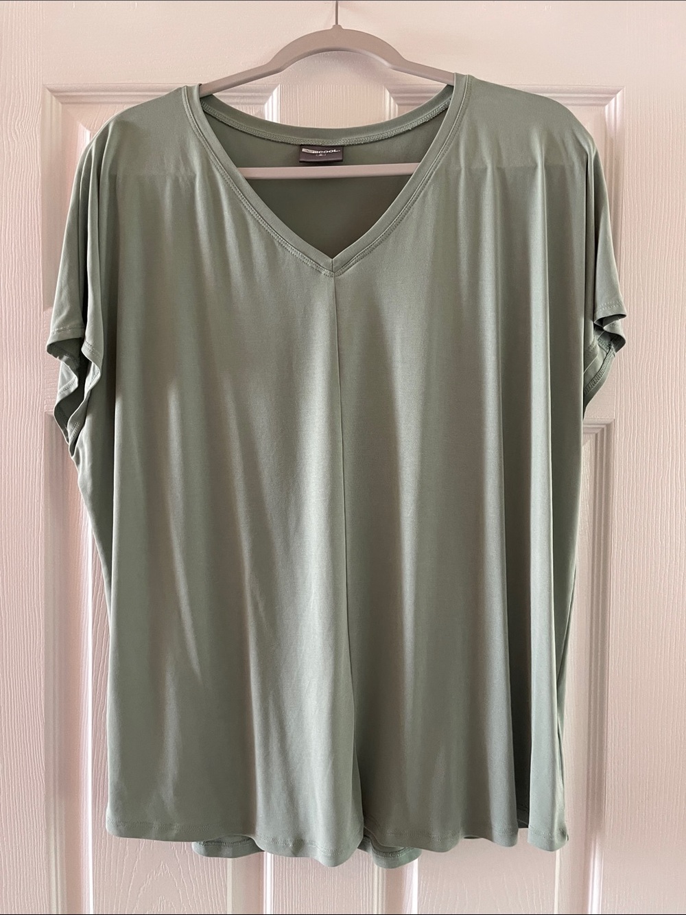 Relaxed V-Neck Short Sleeve Tee - Sage Green